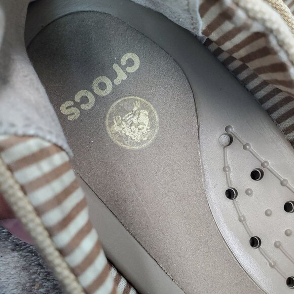 Crocs Shoes Womens Size 10 Tan Canvas Santa Cruz Slip On Loafer *Read* - Picture 12 of 14